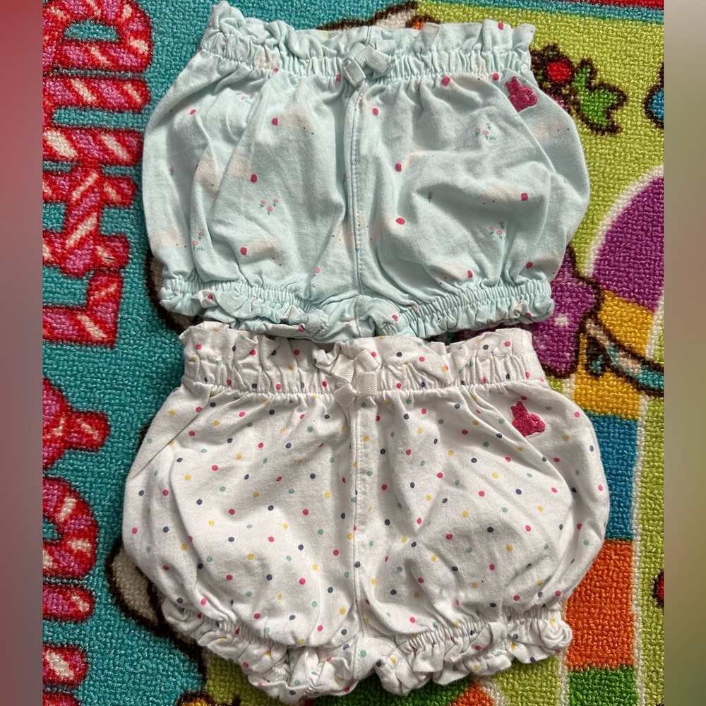 Bundle of 2 baby girls 🧒 bubble shorts 🩳